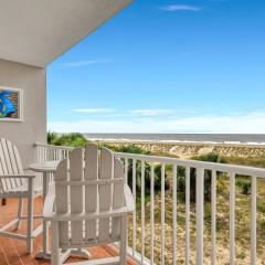 Oceanfront Condo with Gorgeous Views, 2 pools, Direct Beach Access