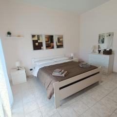 Syracuse Family Apartment - Free parking car