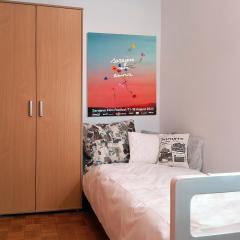 Cosy Room with Balcony in top Location