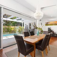 Cottage Gem - 2BR Parkside Retreat