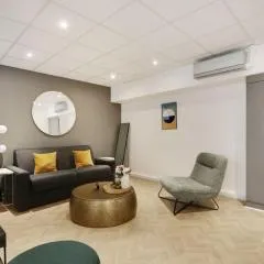 Beautiful apartment 4P/1BR Champs Elysées