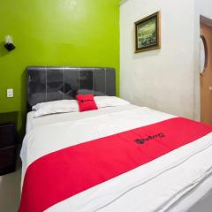 RedDoorz near Pantai Pandan Sibolga 2