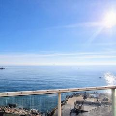 Un Balcon sur la mer, Vue Exceptionnelle , 2 Chambres, Piscine, Centre Ville