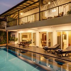 Avalon by Hireavilla - 6BR Villa with Pool & Field View in Parra, North Goa