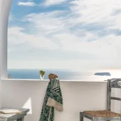Aspronisi Luxury Villa with Caldera View