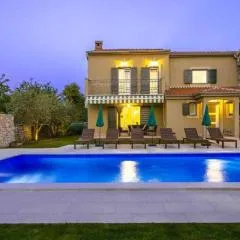 Villa Hisina near Porec for 6 people with private swimming pool