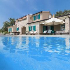 Villa Martha in Central Istria with private pool - wellness & table tennis for 12 persons