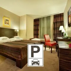 EA 호텔 크리스탈 팰리스 (EA Hotel Crystal Palace)