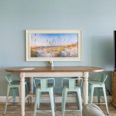 Laketown Wharf #1306 by Nautical Properties