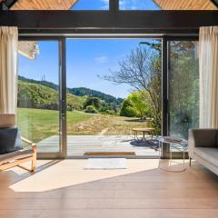 The Cabin - Wellington Holiday Home