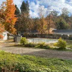 Seven Circles Lodge&Retreat