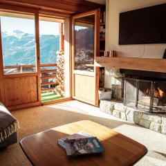 Sunny apartment with amazing mountain view