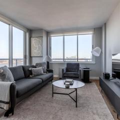 Midtown West 2br w gym roofdeck nr Hudson NYC-1395