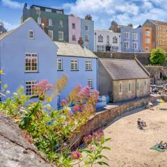 2 Bed in Tenby 88608