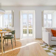 Modern & Bright Faro Mercado Apt 12 by Lisbeyond