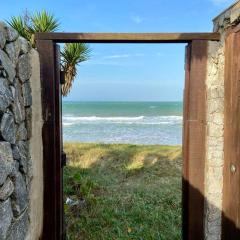 Casa Búzios pé na areia