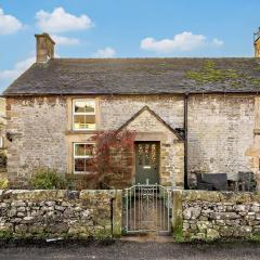 3 Bed in Hartington 90125