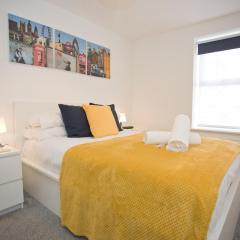SEA AIR by BOURNECOAST - A Two Bedroom Apartment with Parking - Minutes to the Sandy Beaches - FM10676