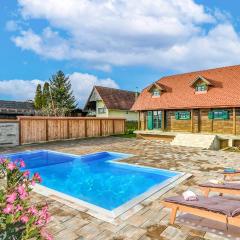 Beautiful Home In Lestakovec With Outdoor Swimming Pool, Sauna And 4 Bedrooms