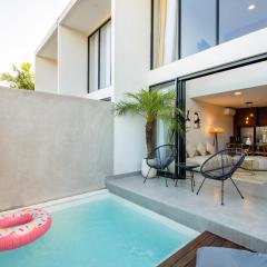 4 mins to beach/Finns/Atlas - New LUXE Pool Loft
