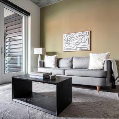 River North 1br nr L stop riverwalk loop CHI-1037