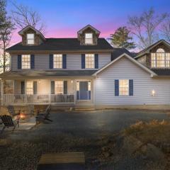 Spectacular Pocono retreat 4br 12 bed family retreat with exceptional amenities