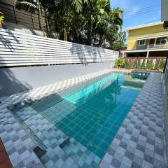 Peaceful Villa At Phuket