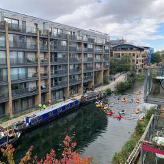 2 bed Apt, Hoxton, Canal views