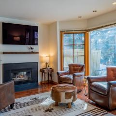 Andora Villa Condo 119 - Relax on Trail Creek and Walk to Downtown