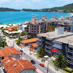 1072 - Apartamento 3 suítes Alto Padrão com SPA na Praia de Bombinhas