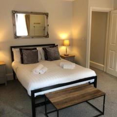 The Stuart Suite - spacious, affordable, city centre