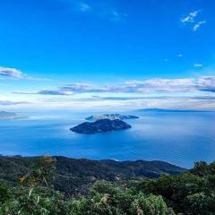 Spirit Mountain/El Espíritu de la Montaña