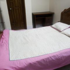 Rent Room in Bashundhara R A near US Embassy