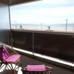Studio avec alcôve, face mer, 50m de la plage avec balcon et garage privé à Saint-Jean-de-Monts - FR-1-323-417
