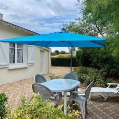 Maison de Pays avec Grand Jardin, Proche Centre et Plage - FR-1-231-294