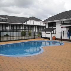 Devonwood Motel