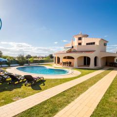 Villa Ushuaia by Algarve Vacation