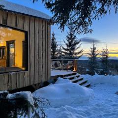 Forest cabin with stunning mountain view & Sauna