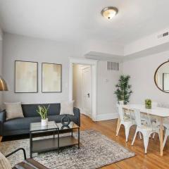 3BR Roomy & Furnished Apt with In-Unit Laundry - Bstone 1