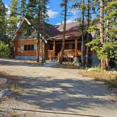Moose Mtn Lodge/Luxury Cabin/Hot Tub/Fireplace