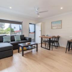 Blueys Beach Villa Manyana 01