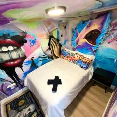 Cozy & Colorful Miami Art Canvas w/HotTub & Murals