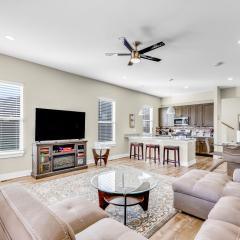 New! Mountain Views, Walk to Eat or Shop, Garage, 3BR