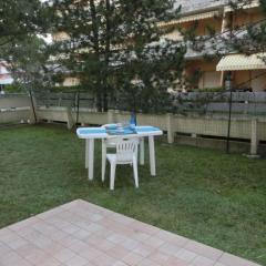 Comfortable flat near the beach with garden