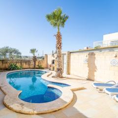 3 Bedroom Holiday Home with Large Private Pool and Views