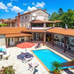 Villa Antoli
