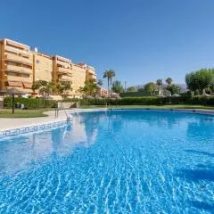 Beachfront apartment - terrace with sea view - pool