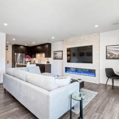 La Costa Luxury Condo - Fully Remodeled