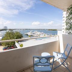 Vista Mar: Bay Views Close to Miami Attractions