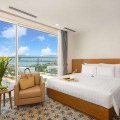 Record Hotel
